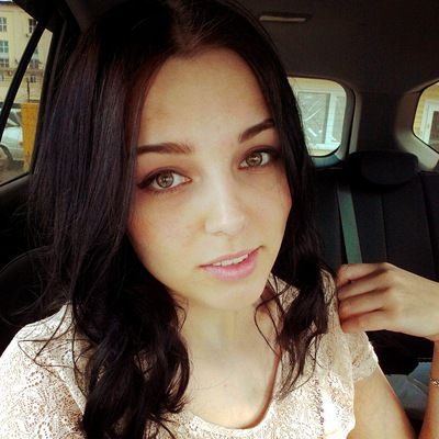 Оля Музыченко