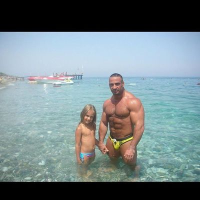 Дмитрий Углов