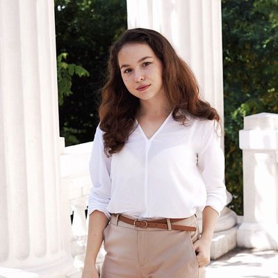 Мария Ложникова