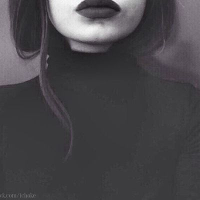 Камила Авезова