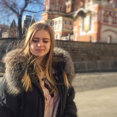 Яна Симонова