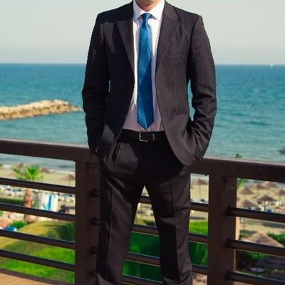 Артем Ларюков