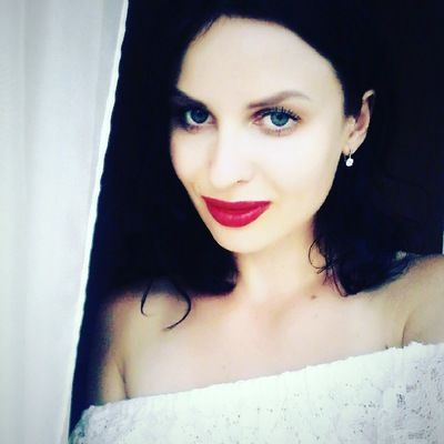 Марина Попова