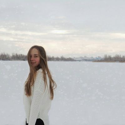 Настёна Мамонова