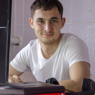 Руслан Гребенюк