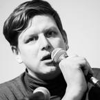 Денис Ларионов