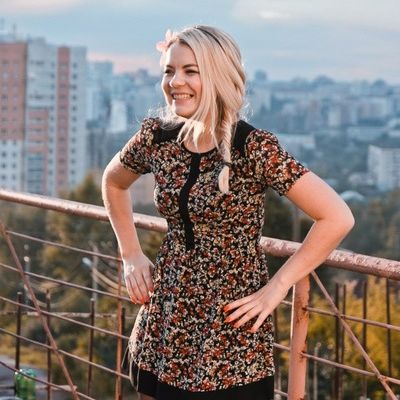 Оксана Замечательная