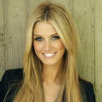 Елена Лавро