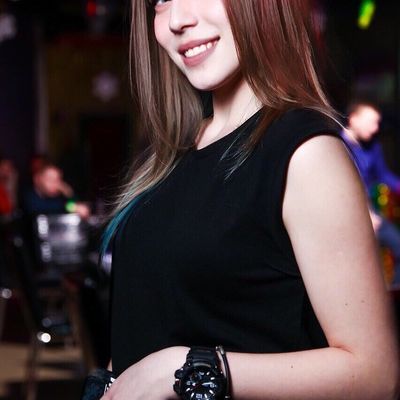 Аня Семушева