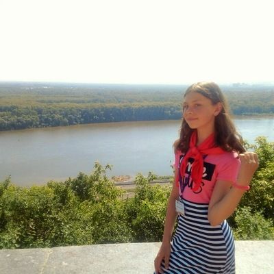 Лиза Холодова