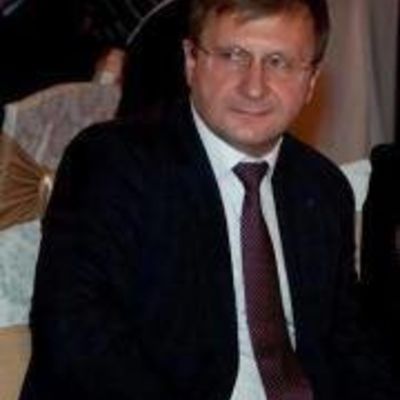 Михаил Иванов