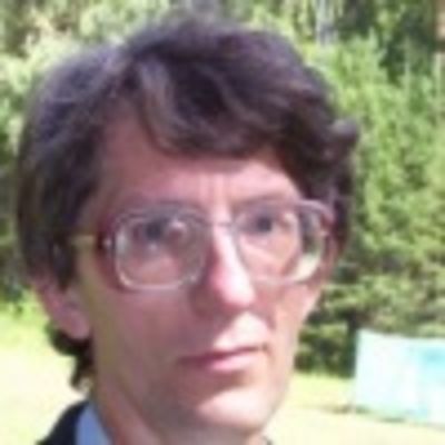 Виктор Карев