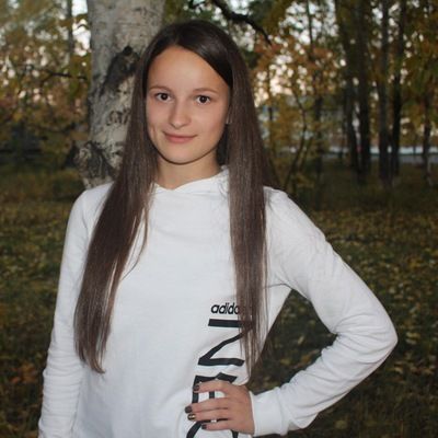 Полина Лопатина