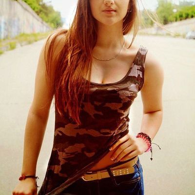 Анюта Романова