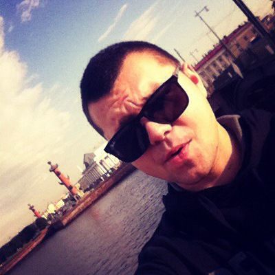 Александр Наумов