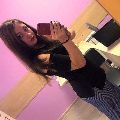 Оля Синельченко