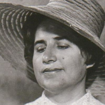 Галина Старостина