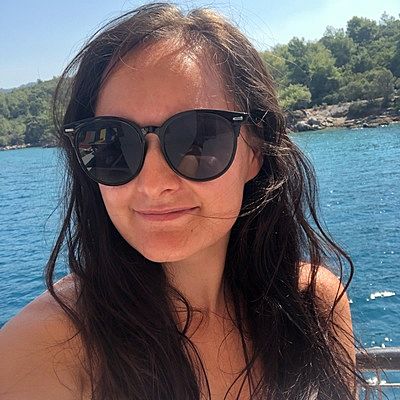 Надя Чернова