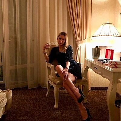 Елена Петрова