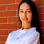 Алина Накипова