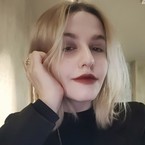 Арина Мельник
