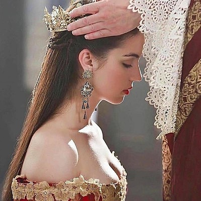 Азиза Балабекова