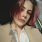 Лиза Агаронова