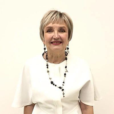 Елена Литвинская