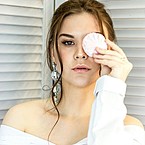 Анна Жданова