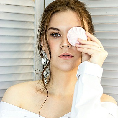 Анна Жданова