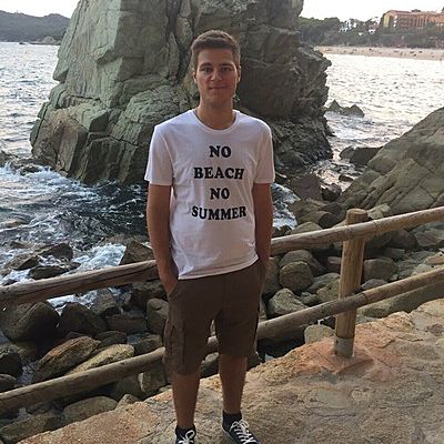 Максим Юшков