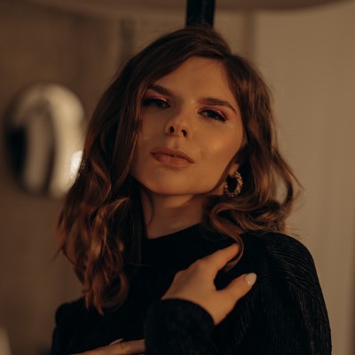 Анна Лавренова