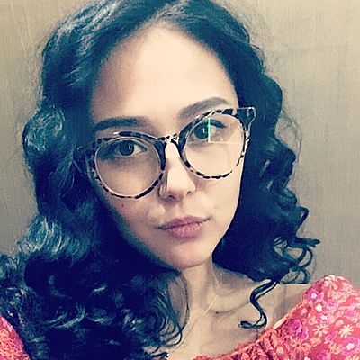 Эльмира Лес