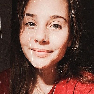 Юля Сутырина