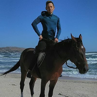 Александр Иванов