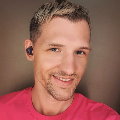 Женя Устюжин