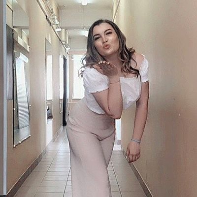 Анна Зиновьева