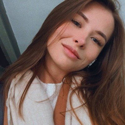 Юлия Комарова