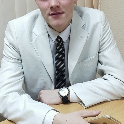 Денис Калинин